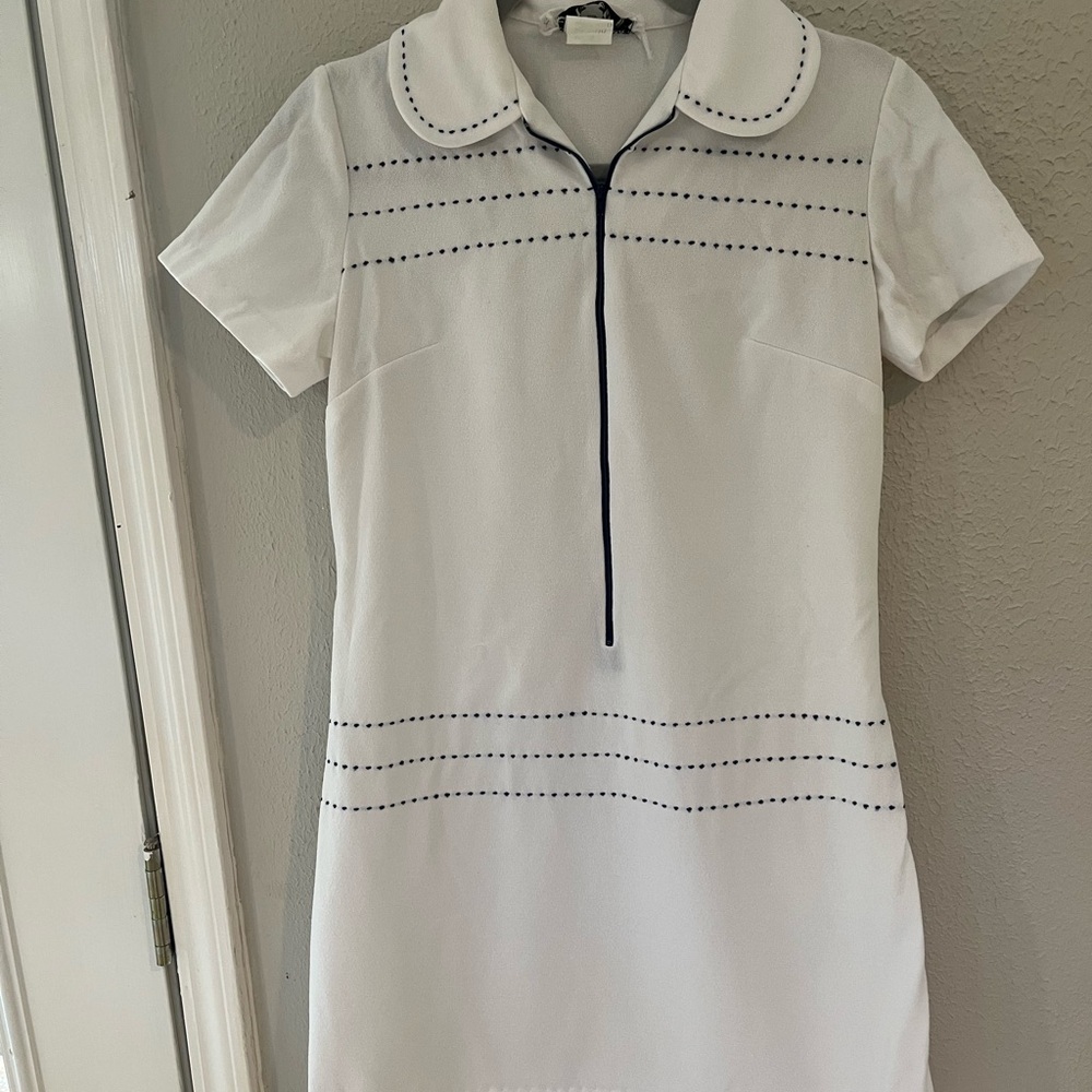 Kenny Classics vintage dress 70’s. No size tag. Color: white , navy blue detail, - Picture 2 of 8
